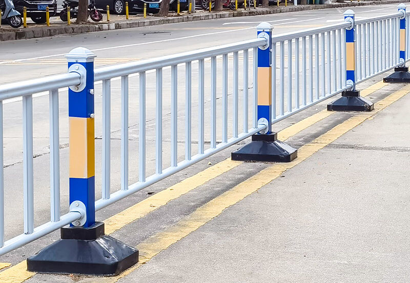 交通护栏底座的安全性跟什么有关